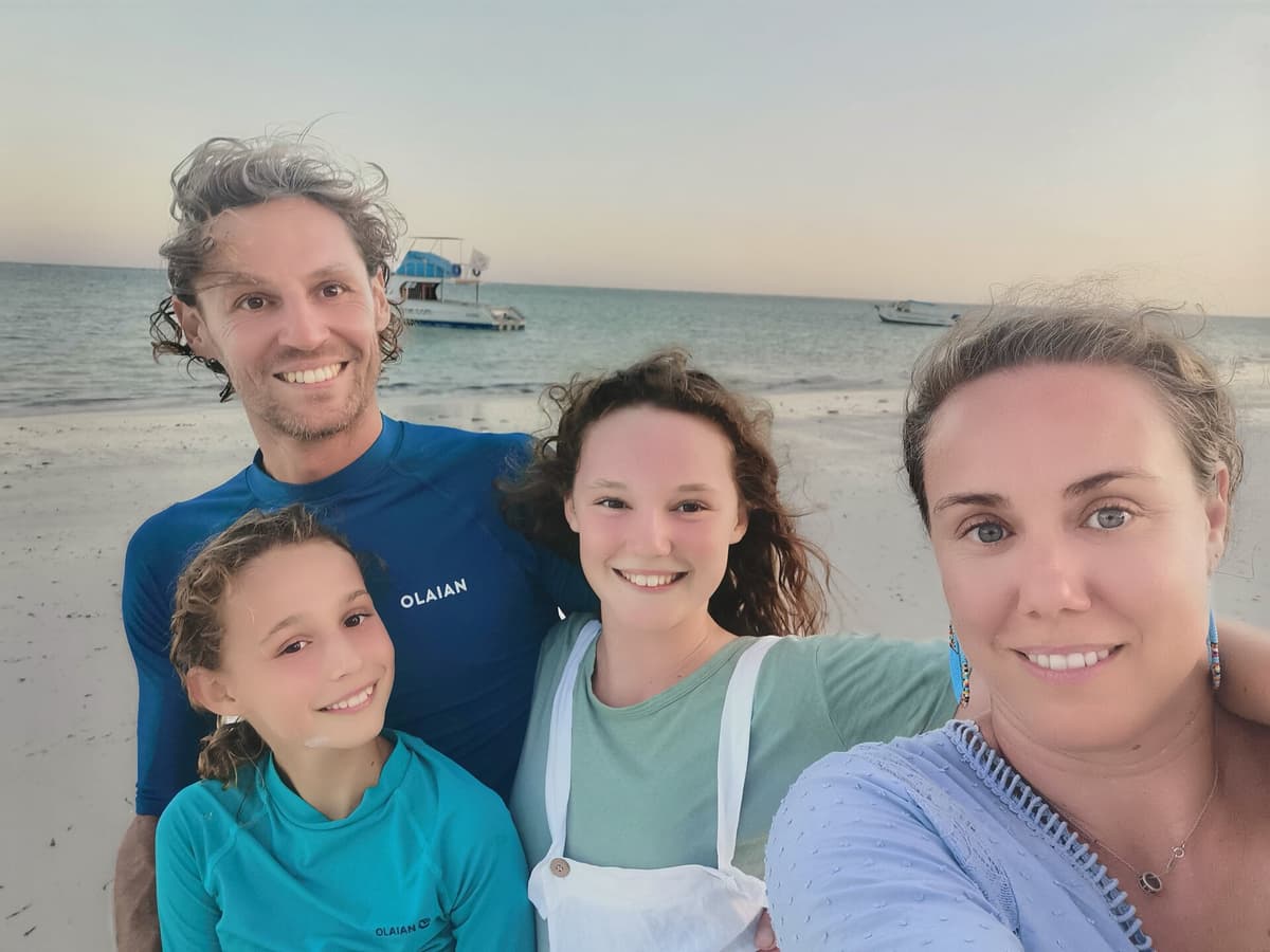 Famille heureuse ensemble